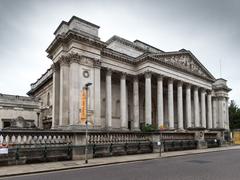 Fitzwilliam Museum building with classical architecture in Cambridge