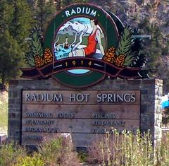 Radium Hot Springs welcome sign