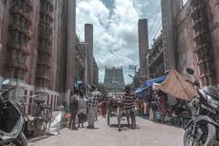 Madurai Meenakshi Amman Temple street view