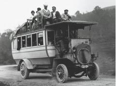 1910 first bus registered in Álava with number plate VI 13E