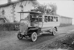 1910 La Vitoriana bus with license plate VI 13E, first registered in Araba, traveling from Gasteiz to Lemoa through Barazar