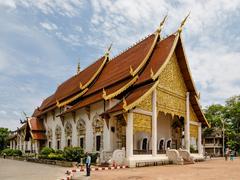 Wat Chedi Luang in Chiang Mai, Thailand