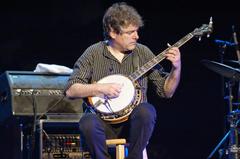 Bela Fleck performing at North Carolina Museum of Art amphitheatre