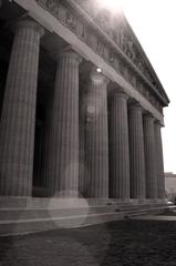 Nashville Parthenon in black and white