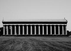 Nashville Parthenon near the entrance to Centennial Park