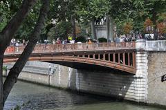 Pont au Double in Paris