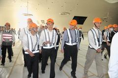 張善政 inspecting the construction of Weiwuying Art and Cultural Center