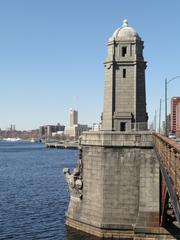 Longfellow Bridge between Cambridge and Boston