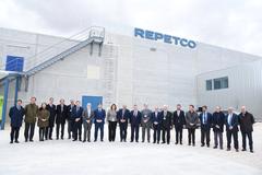 Emiliano García-Page inaugurating the Repetco company expansion in Albacete