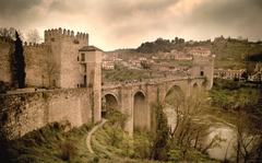 Panoramic view of the San Martín Bridge in Toledo, Spain