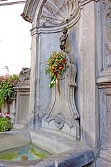 Manneken Pis bronze statue in Brussels