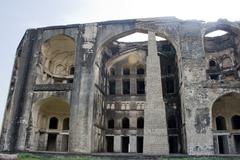 Faria Bagh Monument