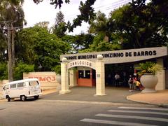 Main entrance to the Parque Zoológico Municipal Quinzinho de Barros