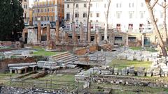 Largo di Torre Argentina ancient ruins