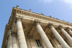 view of Bordeaux's cityscape with historic buildings and Garonne River