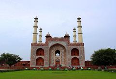 Sikandra Gate