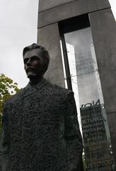 Statue of Vingas Kudrika in Vilnius