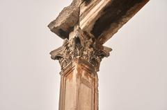 Roman Corinthian capital on the Arch of Hadrian in Athens