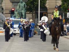 Mounted police in front of the Royal Guards on Norrbro