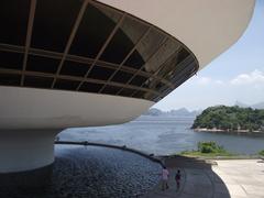 Museu de Arte Contemporânea de Niterói exterior view