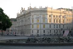 Haus der Industrie am Schwarzenbergplatz in Vienna