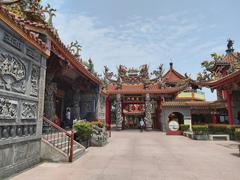 Bishan Temple and Morning Dawn Gate