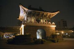 Night view of the north side of Little South Gate in Taipei