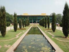 Dariya Daulat Bagh monument