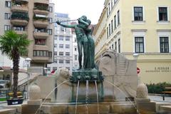 Mozart-Brunnen Wieden in Vienna