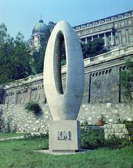 0 kilometer stone at Clark Ádám Square with Royal Palace in background