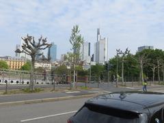 Frankfurt Museumsufer view of the Holbeinsteg bridge right lane