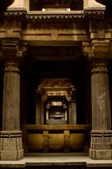 Inside view of Dada Hari ni Vav stepwell