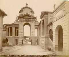 Arco del Meloncello in Bologna