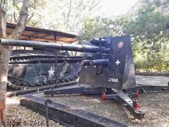 8.8 cm FlaK 37 L/56 artillery gun with WW2 US army LVT-A4