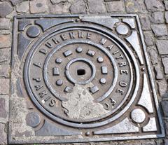 Durenne manhole cover in Saint-Malo