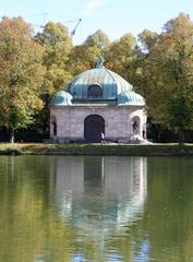 Hubertusbrunnen fountain in Munich