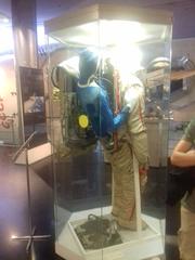 How to enter an Orlan spacesuit