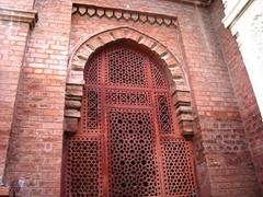 photo of a historic monument in Pakistan