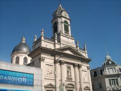 Basílica de San José de Flores lateral view