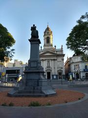 Basílica de Flores and Monument to General Juan Martín de Pueyrredón