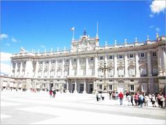 June Palacio Real Madrid exterior view