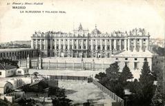 Catedral de la Almudena construction site with Royal Palace in the background