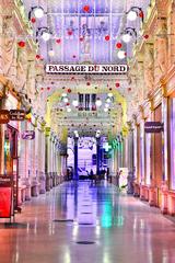 Passage du Nord decorated for the holidays