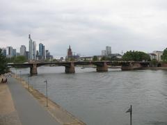 View from the Flößerbrücke in Frankfurt am Main-Sachsenhausen towards Ignatz-Bubis-Brücke