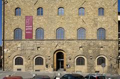 Front view of Palazzo Castellani, home of the Museo Galileo