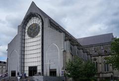 Parvis de la cathédrale Notre-Dame-de-la-Treille in Lille, France