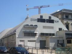 Provisional tent of Mercat del Ninot at the gardens of Doctor Duran i Reynals