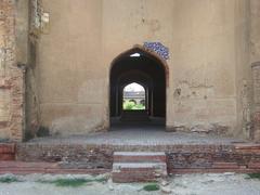 photo of Asif Khan's Tomb in Lahore, Pakistan