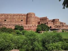 Agra Fort road view