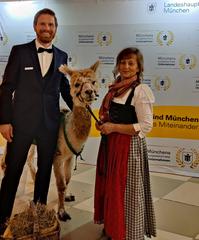 Alpaca at the Engagement Award Munich with Monika Posmic and Philipp Weidenhammer